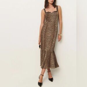 Reformation Irisa Dress in Catnip Size: 2